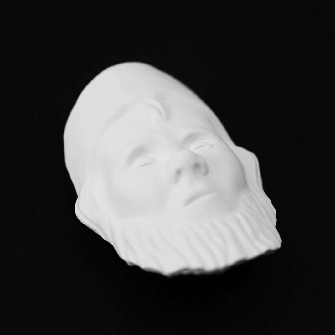 deathmask of a garden gnome