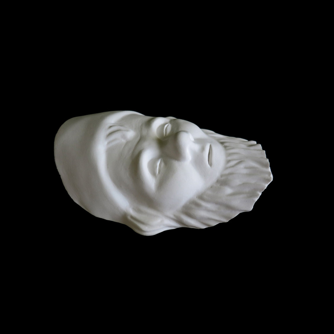 deathmask of a garden gnome